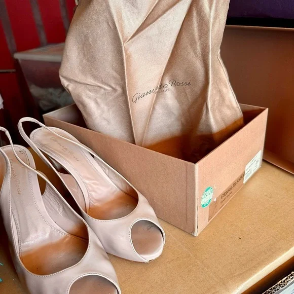 Vintage Patent Leather Peachy Tan Beige Peep Toe Slingback Pinup Pumps Size 9 - Picture 9 of 13